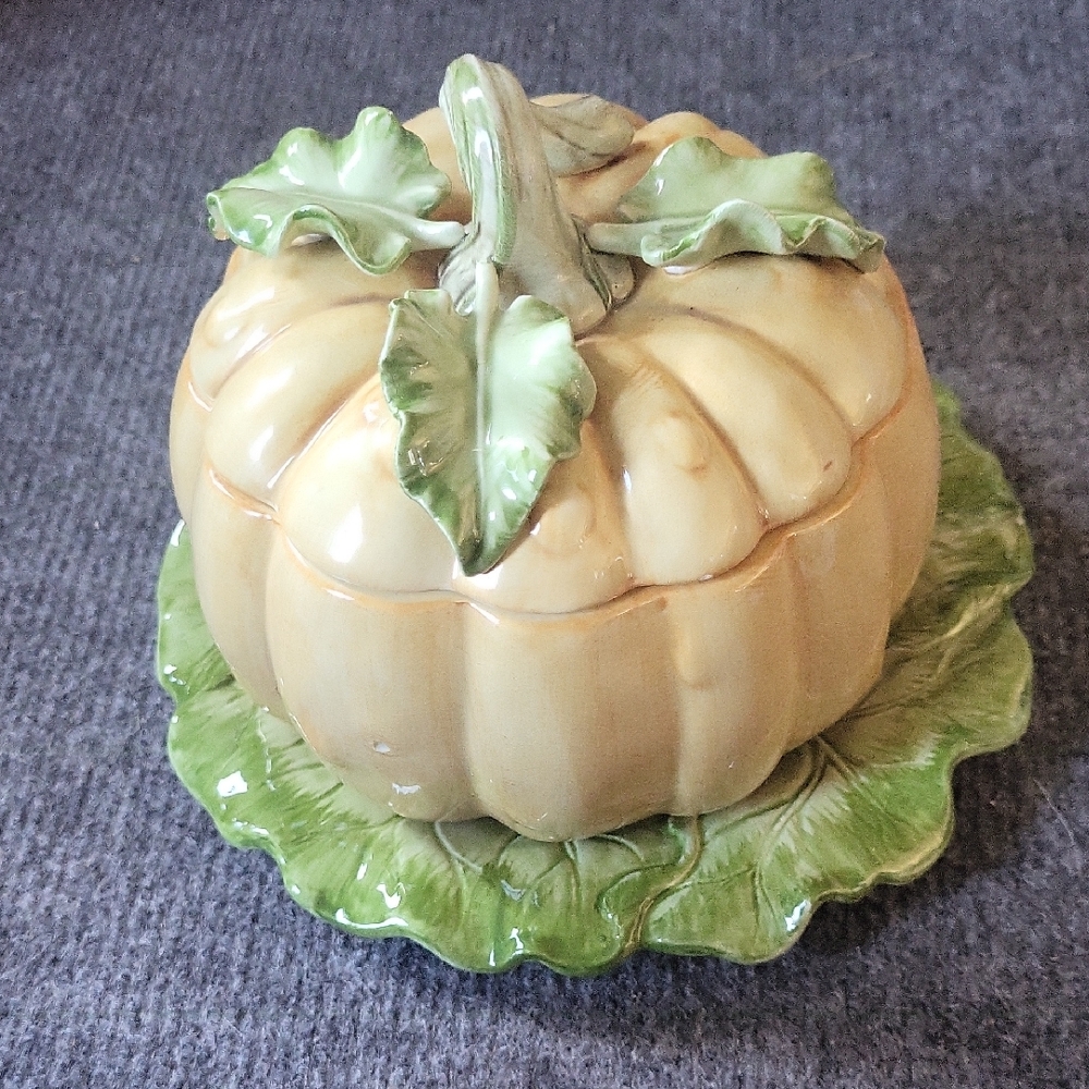 Fitz and Floyd Ceramic Vegtable Garden Pumpkin